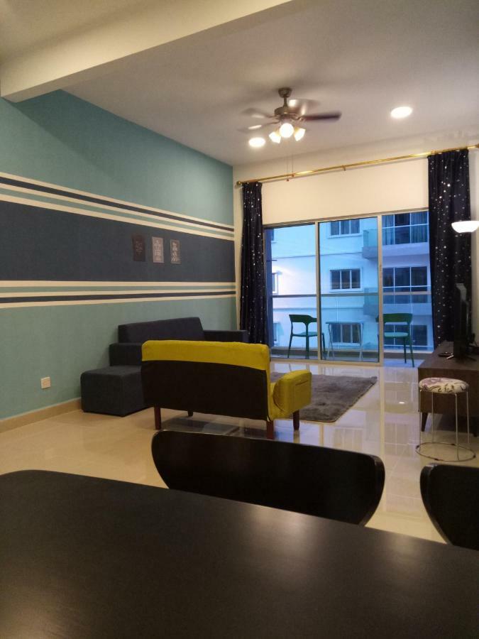 Icolor Home & Stay Ch4 Tanah Rata Exterior photo
